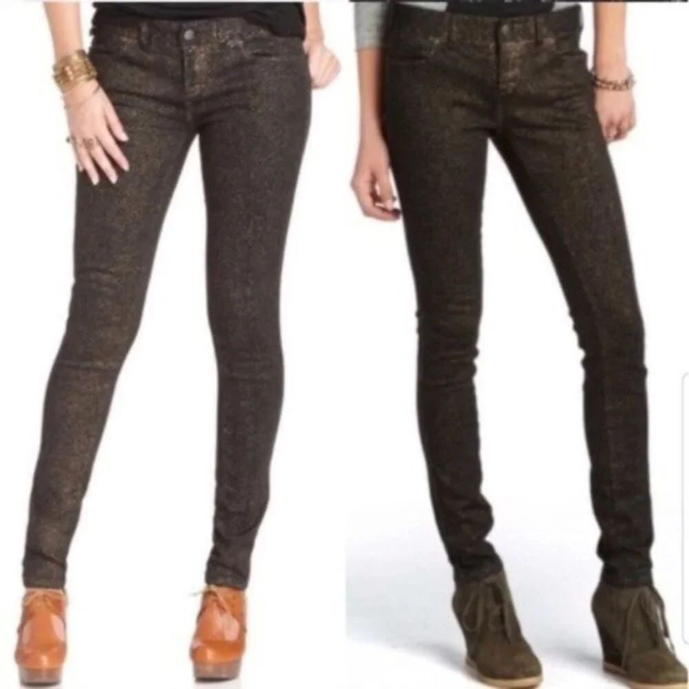 Free People Gold Leopard Print Jeans Y2K Denim Black Cheetah size 25 Stretch